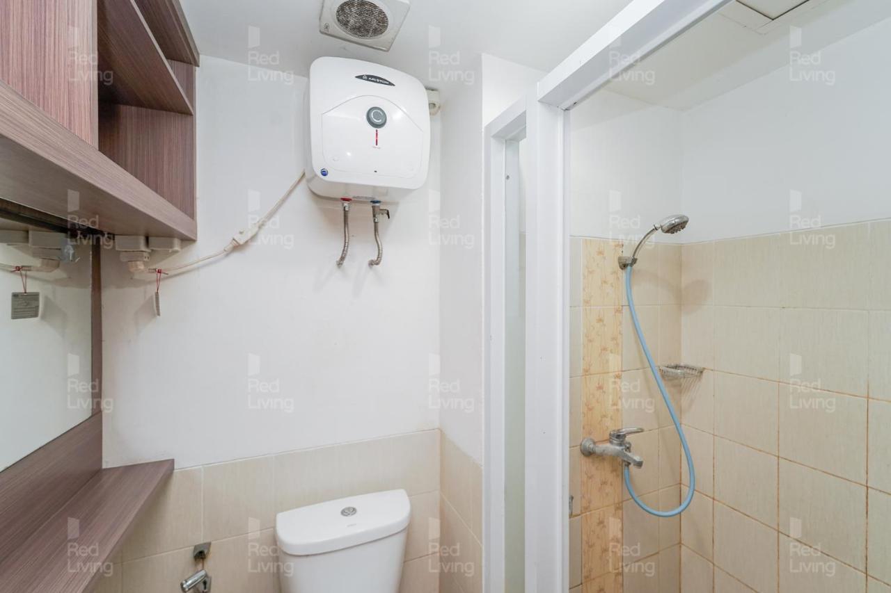 Redliving Apartemen Easton Park Jatinangor - Azhimah Rooms Sumedang Экстерьер фото